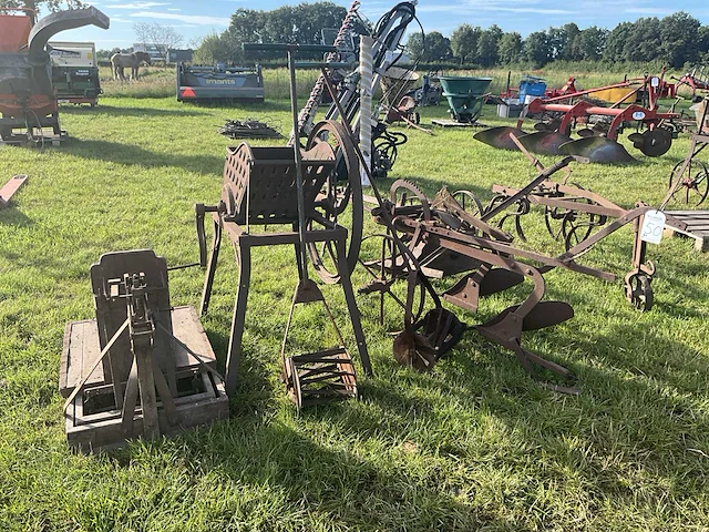 Antiek landbouw werktuig (6x) - afbeelding 2 van  8