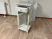 Antiek nachtkastje met marmeren blad - afbeelding 1 van  3