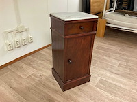 Antiek nachtkastje - afbeelding 3 van  3