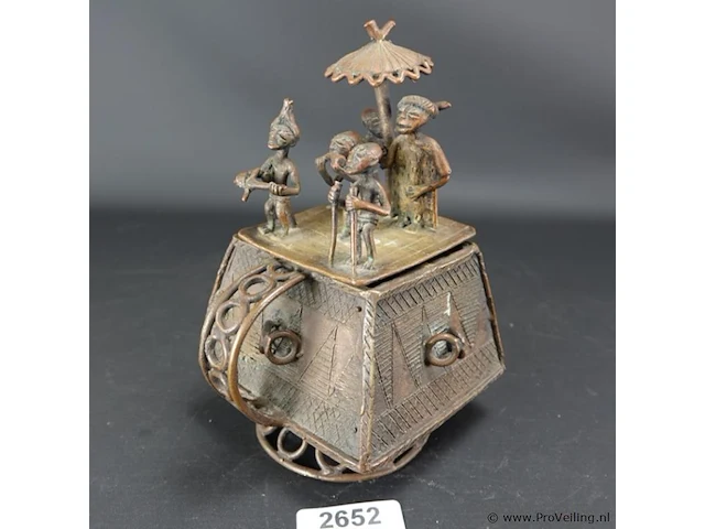 Antieke bronzen ashanti antieke bronzen goudstof pot - afbeelding 1 van  5