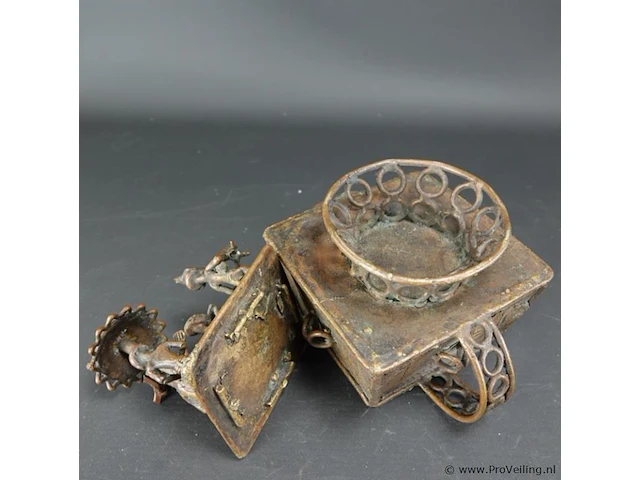 Antieke bronzen ashanti antieke bronzen goudstof pot - afbeelding 5 van  5