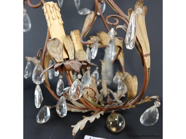 Antieke chandelier met kristallen tranen - afbeelding 3 van  5