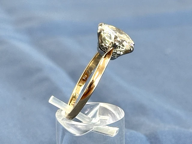 Antieke gouden ring met een grote natuurlijke oud geslepen diamant - afbeelding 5 van  10