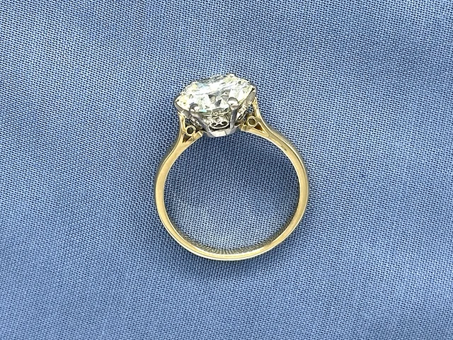 Antieke gouden ring met een grote natuurlijke oud geslepen diamant - afbeelding 8 van  10