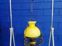 Antieke hanglamp met opaline kap - afbeelding 1 van  5