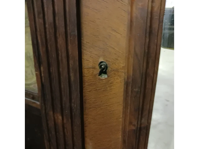 Antieke houten kledingkast met spiegel - afbeelding 10 van  13