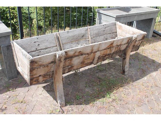Antieke houten trog. afmeting 200 x 73 x 72 cm. - afbeelding 1 van  3