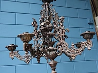 Antieke ijzeren hangkandelaar met putti - afbeelding 6 van  6
