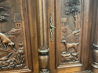 Antieke kast met houtsnijwerk, jacht - afbeelding 5 van  6