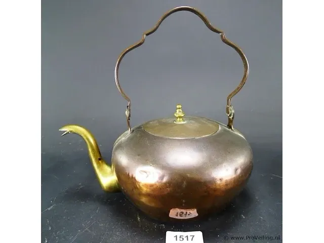 Antieke koperen ketel - afbeelding 1 van  5