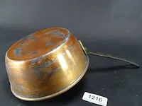 Antieke koperen steelpan - afbeelding 1 van  5