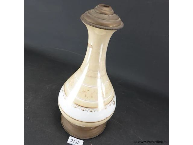 Antieke messing met opaline lampvoet - afbeelding 3 van  5