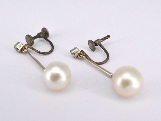 Antieke oorbellen met parels en diamant - afbeelding 3 van  6