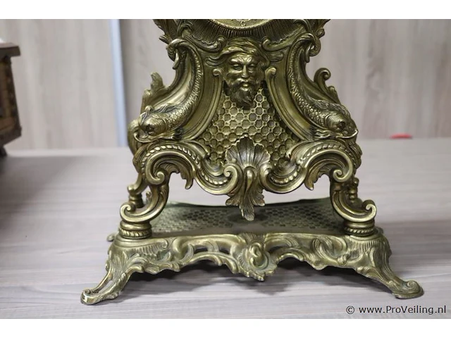 Antieke pendule in louis xv-stijl - afbeelding 4 van  7