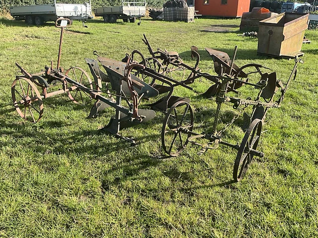 Antieke ploeg (4x) - afbeelding 4 van  7