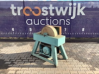 Antieke slijpmachine/slijpsteen - afbeelding 1 van  5