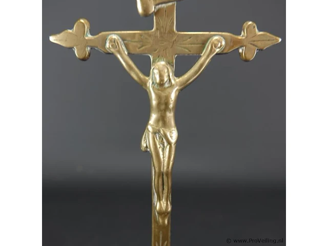 Antieke staande bronzen crucifix - afbeelding 3 van  5