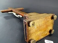 Antieke staande crucifix met tinnen corpus - afbeelding 4 van  5