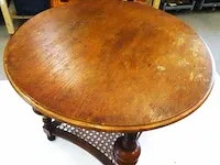 Antieke tafel met snijwerk - afbeelding 3 van  5