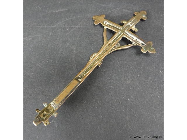 Antieke veel betaste bronzen crucifix - afbeelding 5 van  5