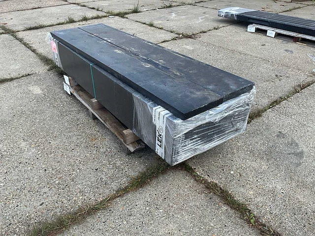 Antraciet gecoat beton onderplaat (16x) - afbeelding 2 van  6