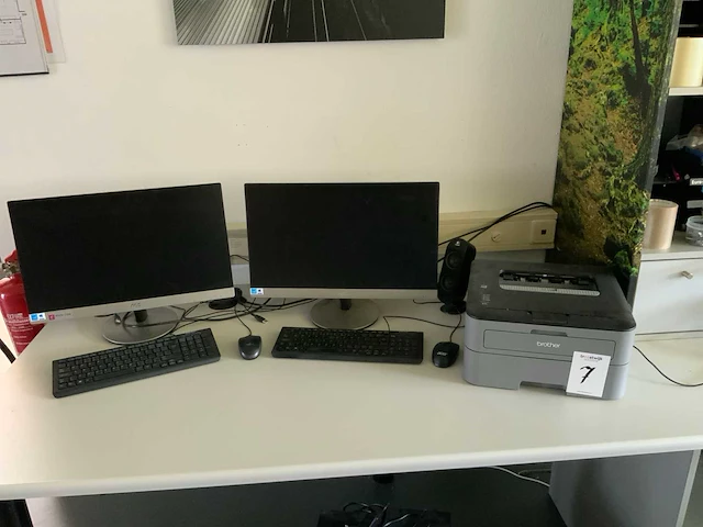 Aoc 230lm00025 monitoren en 1 brother laserprinter - afbeelding 1 van  5