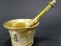Apart gevormde brons/koperen vijzel met stamper - afbeelding 1 van  5