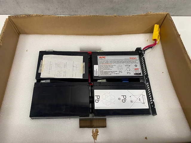 Apc - batterij - afbeelding 3 van  9