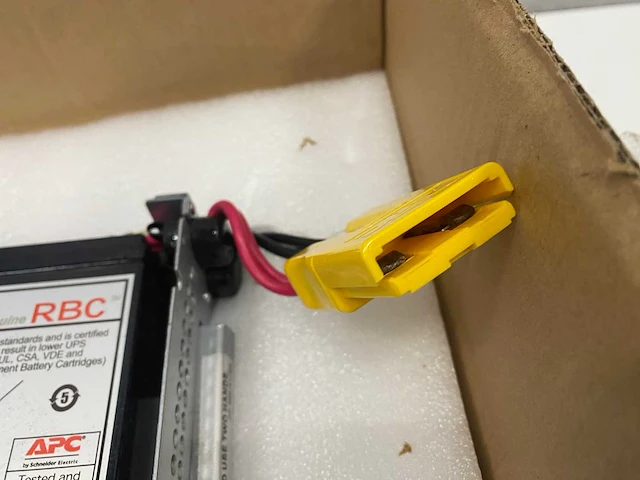 Apc - batterij - afbeelding 7 van  9