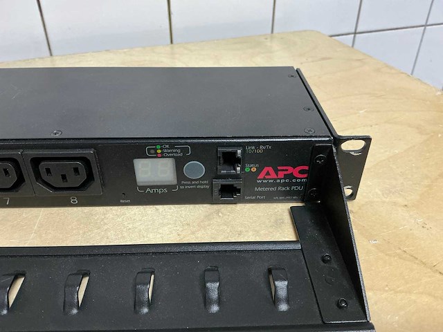 Apc ap7821 pdu - afbeelding 2 van  2