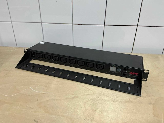 Apc ap7821 pdu - afbeelding 1 van  2