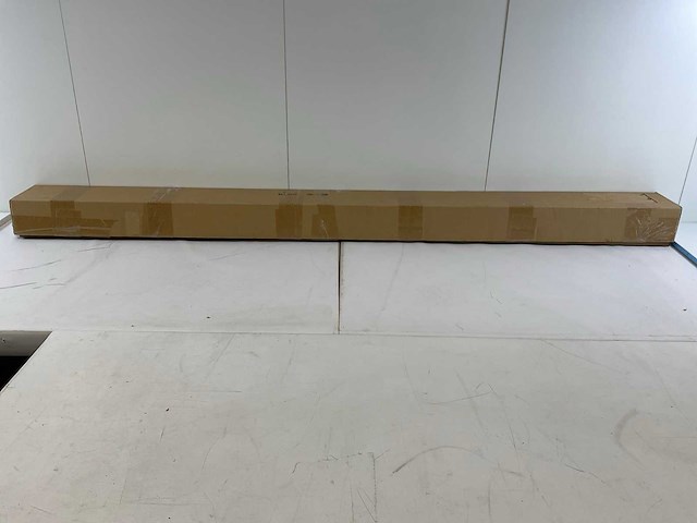 Apc (ap8853) metered pdu rack 32a (new) - afbeelding 2 van  9