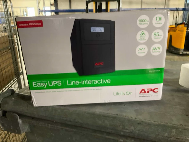 Apc noodstroomvoeding - afbeelding 1 van  4