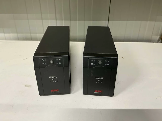 Apc smart-upc sc 620 noodstroomvoorziening (2x) - afbeelding 1 van  3