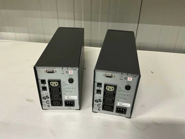 Apc smart-upc sc 620 noodstroomvoorziening (2x) - afbeelding 3 van  3