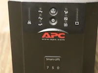 Apc smart-ups | type 750 - afbeelding 1 van  4