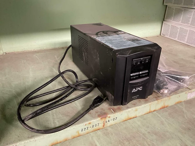 Apc smart-ups - afbeelding 2 van  5