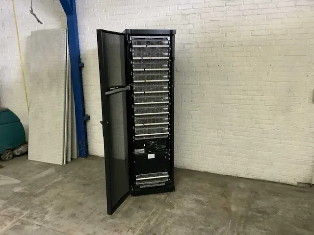 Apc symmetra px noodstroomvoorziening - afbeelding 2 van  8