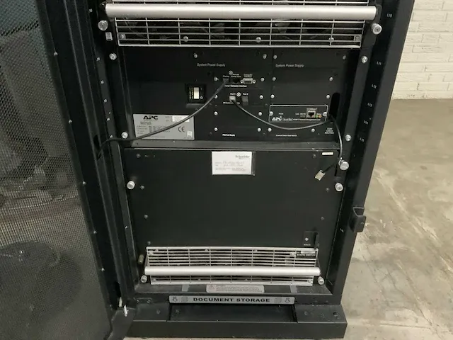 Apc symmetra px noodstroomvoorziening - afbeelding 4 van  8