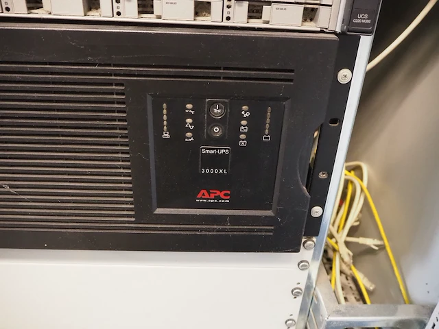 Apc - afbeelding 4 van  9