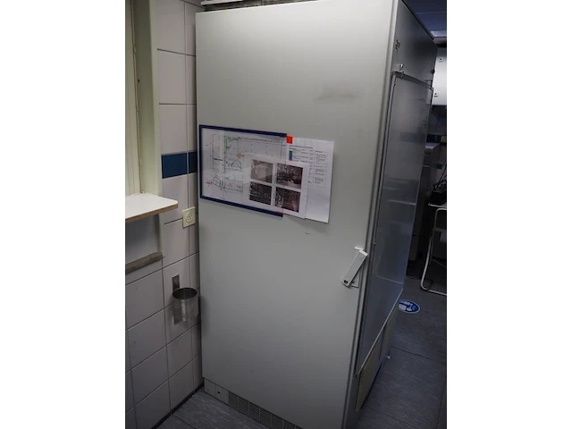 Apc - afbeelding 5 van  9