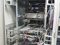 Apc - afbeelding 6 van  9