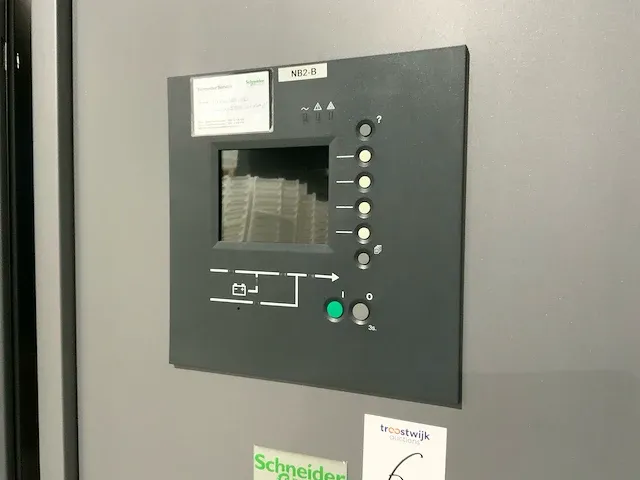 Apc/schneider mge galaxy 5500 driefasen stroombeveiliging “100 kva” - afbeelding 16 van  20