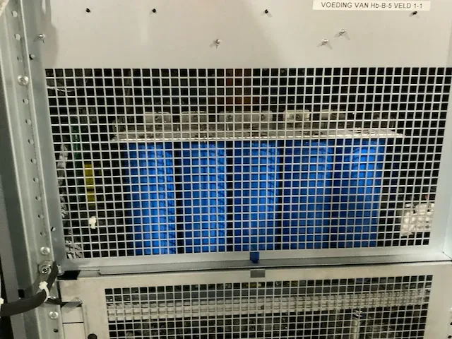 Apc/schneider mge galaxy 5500 driefasen stroombeveiliging “100 kva” - afbeelding 19 van  20