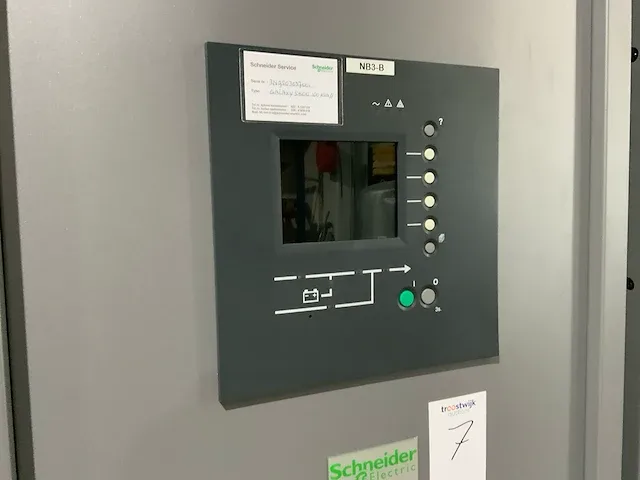 Apc/schneider mge galaxy 5500 driefasen stroombeveiliging “100 kva” - afbeelding 17 van  22