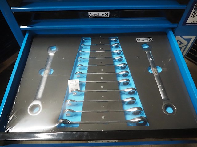 Apex - afbeelding 14 van  15