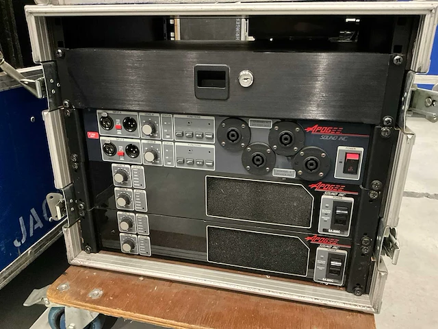 Apogee ae-5 luidspreker-set met versterker - afbeelding 6 van  8