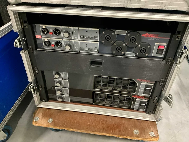 Apogee ae-5 luidspreker-set met versterker - afbeelding 6 van  8