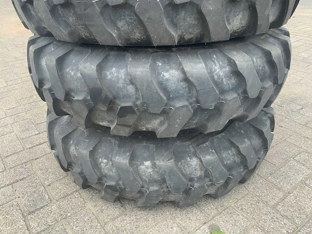 Apollo 1000x20 10-gaats velg met band dubbel lucht (4x) - afbeelding 4 van  6