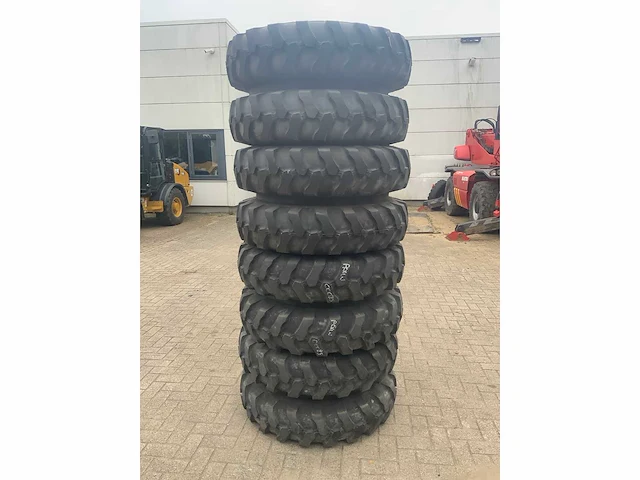 Apollo 1000x20 10-gaats velg met band dubbel lucht (4x) - afbeelding 6 van  6